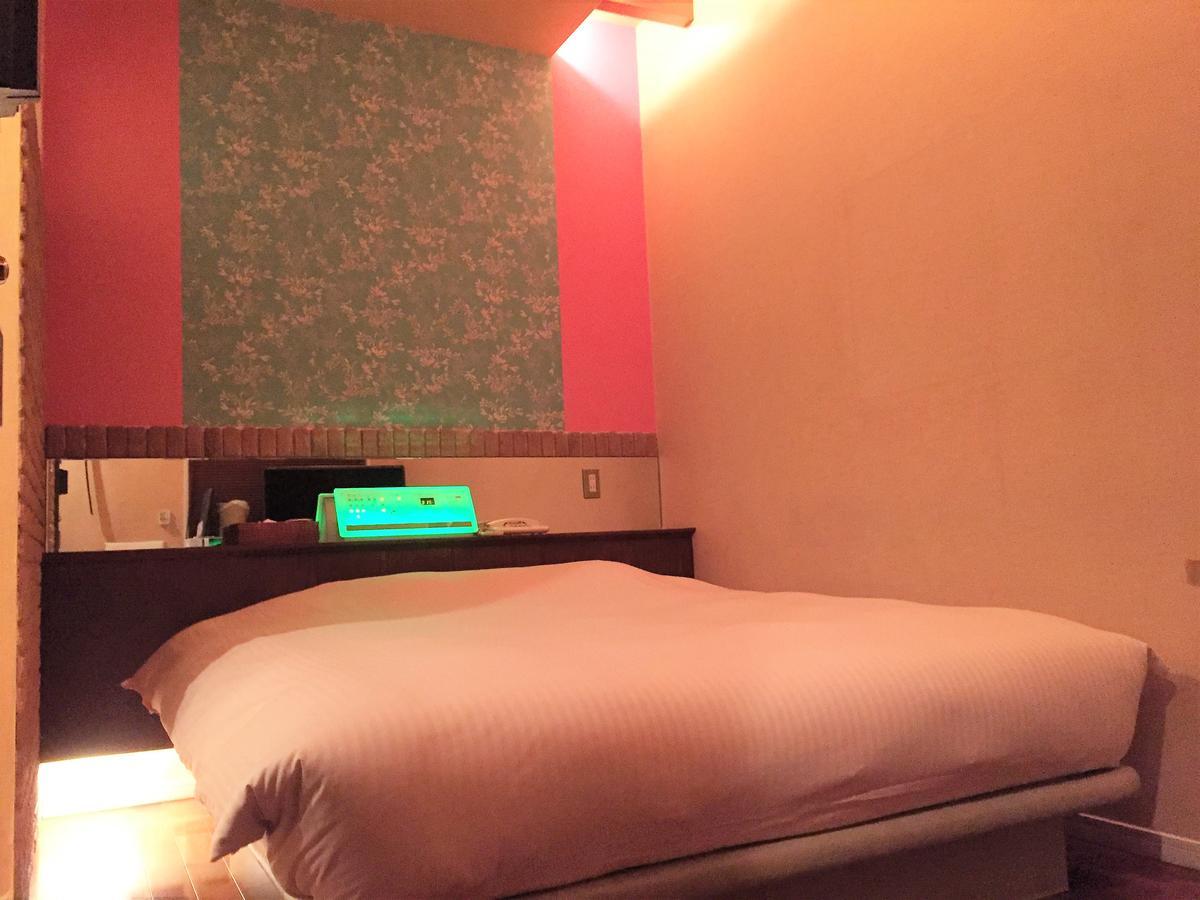 C-heaven (adults Only) Love hôtel *